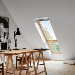VELUX Aanvullingsproduct Dakschuinte GIL 3062 ENERGIE SCHALLSCHUTZ Hout helder gelakt Vast gemonteerd aanvullingselement voor daken met doorlopende dakschraag