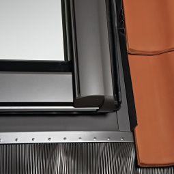 Roto Designo EDZ Rx200AR2 dakpan dakraam gootstuk Voor dakpannen en tegels tot ca. 5 cm hoogte