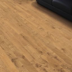 HARO Parket 4000 NF Staf Classico Eik Naturale De planken beschikken over warme kleurmogen en een gestructureerd oppervlak, optioneel met naturaDur of naturaLin plus veredeld, praktische afmetingen: 771x85x10 mm