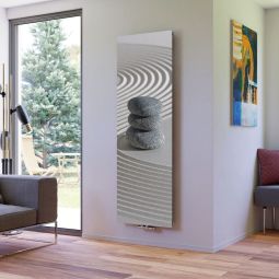 Ximax ruimteverwarmer designradiator P1 Plan Print Zen stenen verticaal Elegante designradiator met 50 mm middenuitlaat, glad bedrukte voorzijde met een Zen-stenendesign