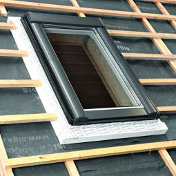 Roto isolatieframe MDA Rx voor warmtegeïsoleerde woondakramen