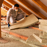 Isolatiemateriaal aanbrengen
